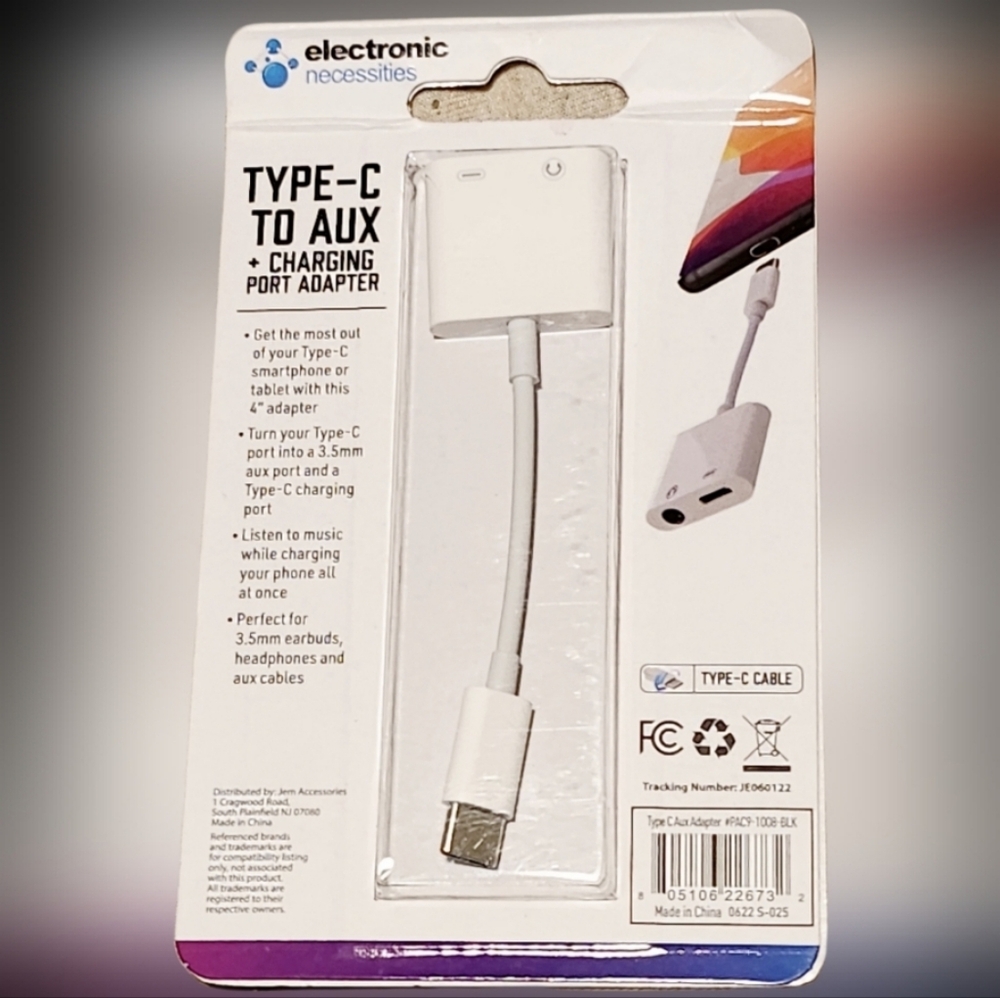 NWT White Charging Port Adapter TYPE-C to AUXILLARY!
